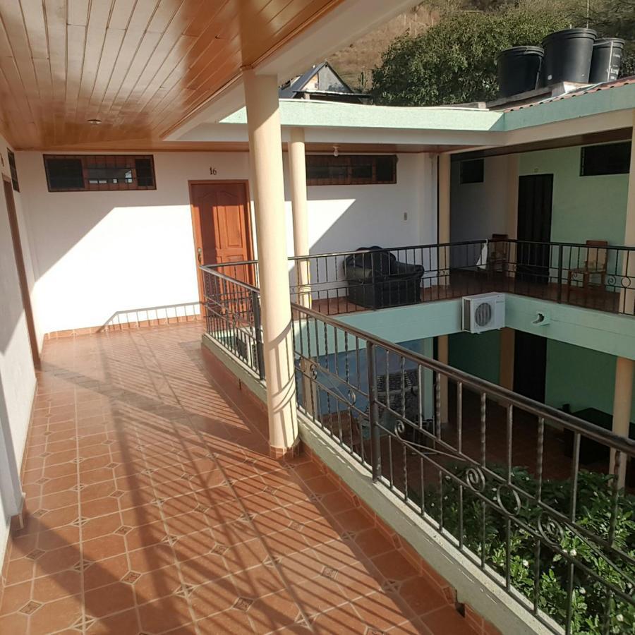 Hostal Dumbira Таганга Екстериор снимка